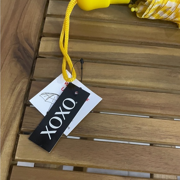 💛XOXO Umbrella💛 - Picture 2 of 13